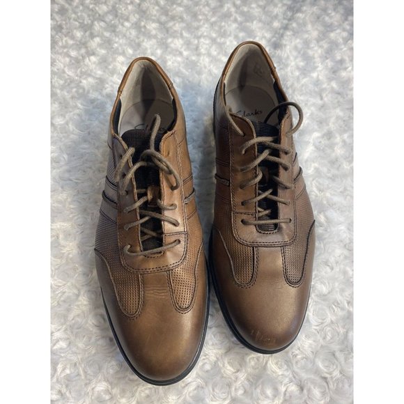 Clarks Other - Clark’s men brown Tie oxford shoe size 9 Extra Lite Sole Comfort
